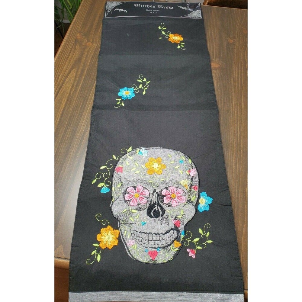 Charming Home Table Runner Black Skull Flowers Halloween Day of Dead 13x72" NEW